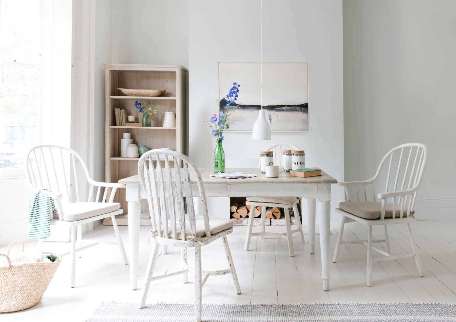 Toaster in Vintage White Loaf Modern dining room white,table,kitchen table,dining table,extendable,product,AW17