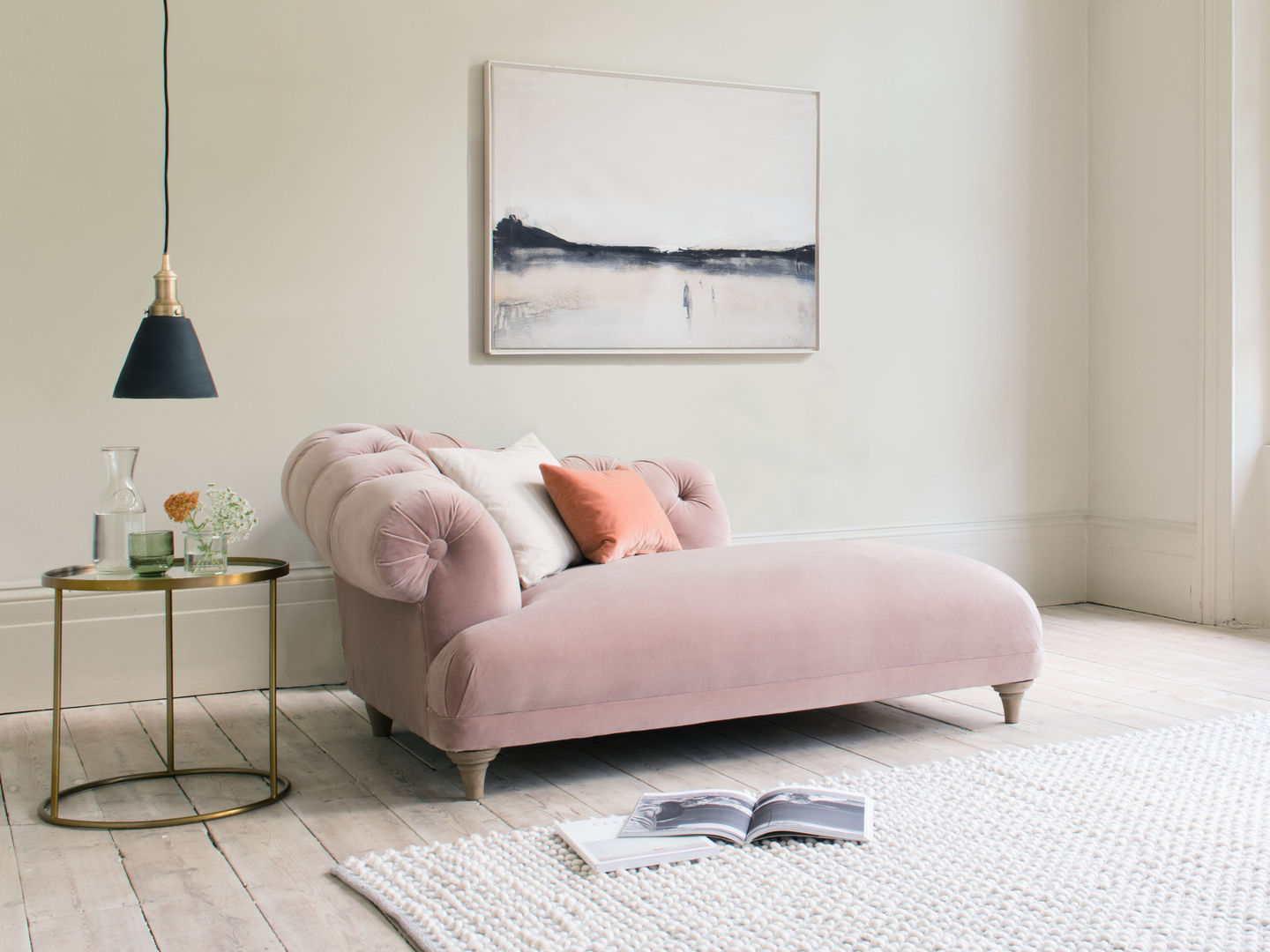 Fats chaise longue Loaf Modern living room chaise longue,chaise,velvet,chalky pink,pink,dusty pink,living room