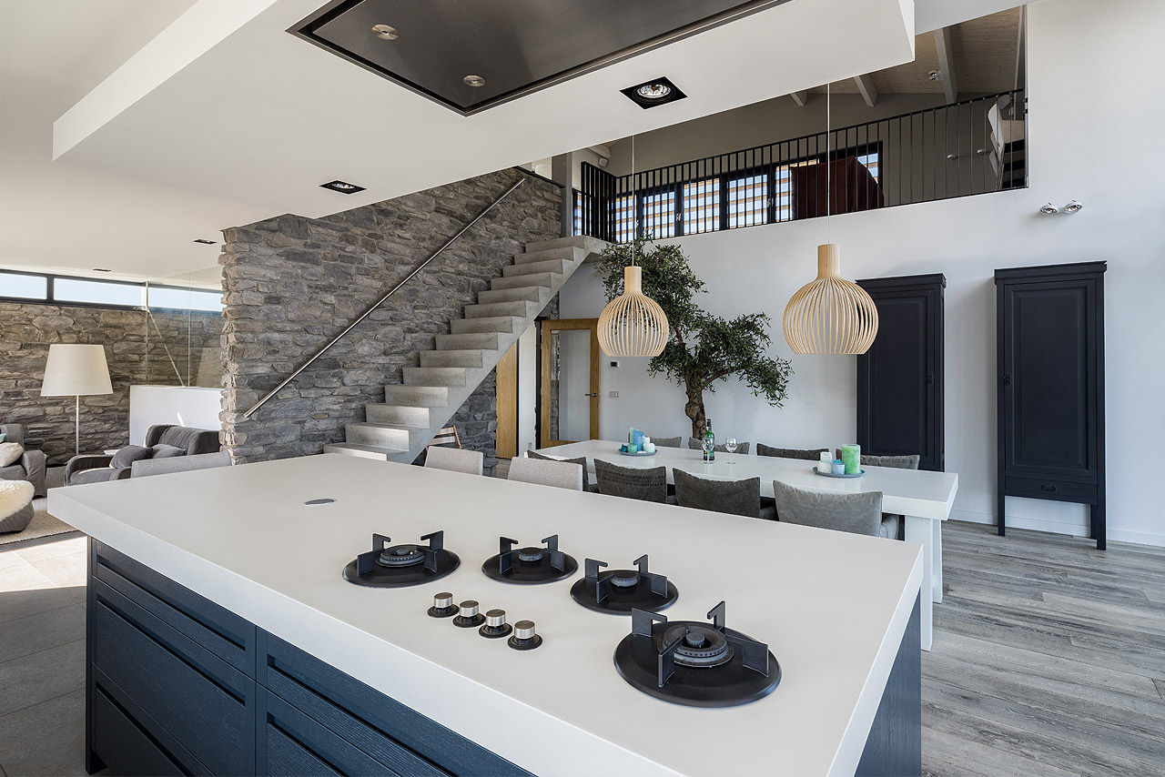 Villa in de duinen: met uitzicht op zee zijn alle dromen vervuld, BNLA architecten BNLA architecten Kitchen