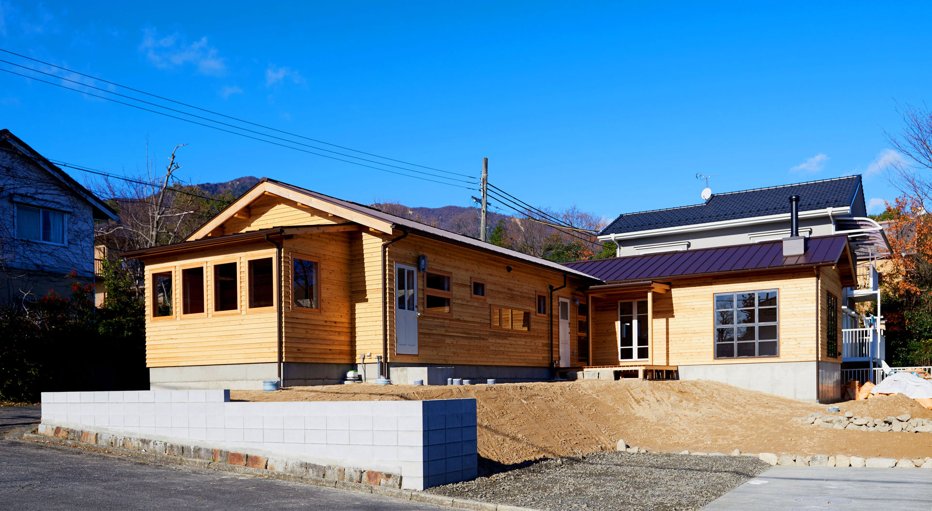 琵琶湖の家, URBAN GEAR URBAN GEAR Casas de madera Madera Acabado en madera