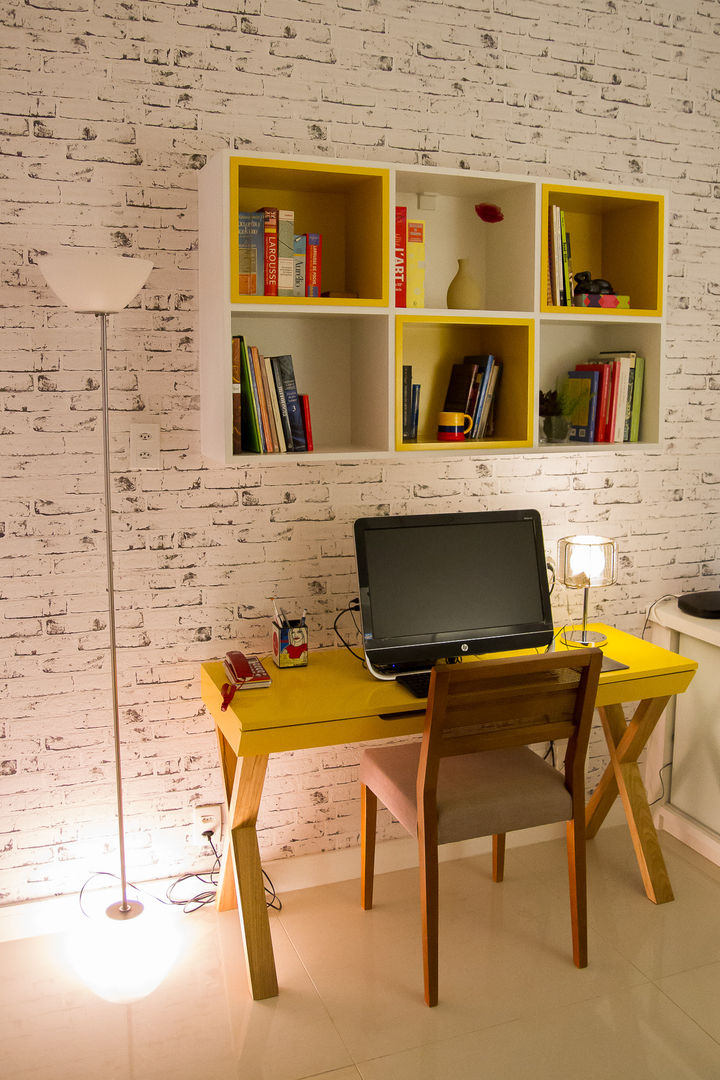 Home Office, Seleto Studio Design de Interiores Seleto Studio Design de Interiores مكتب عمل أو دراسة طوب