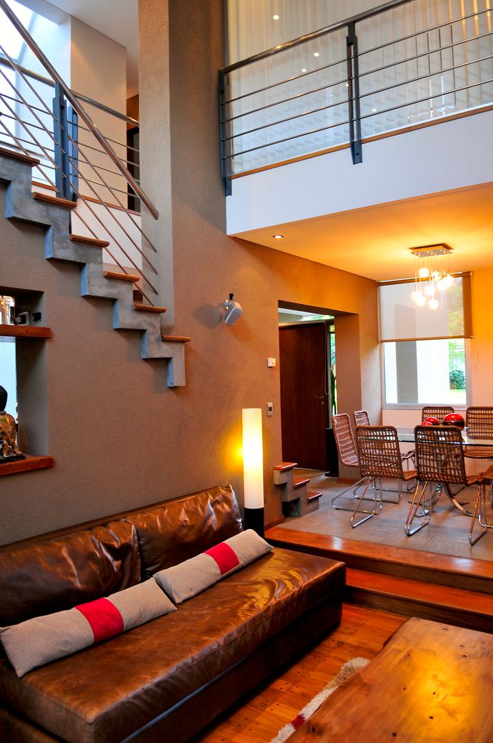 Casa "Integración al verde", Estudio Gore Estudio Gore Modern living room