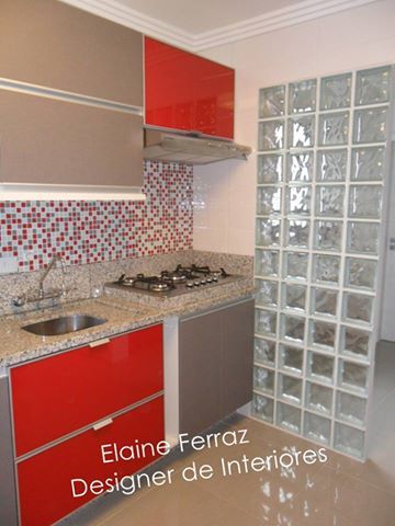 Cozinha planejada, Elaine Ferraz Designer de Interiores Elaine Ferraz Designer de Interiores Кухонні прилади Скло