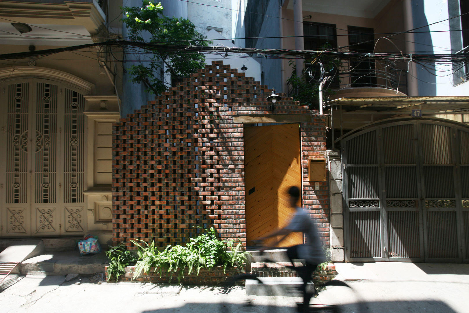 Maison T, NGHIA-ARCHITECT NGHIA-ARCHITECT モダンな 家