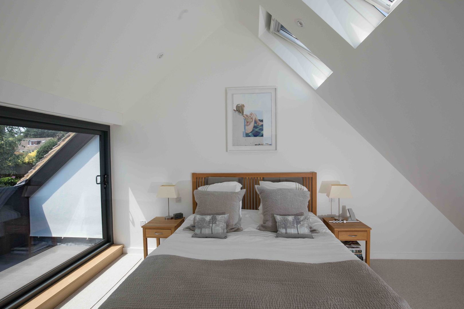 House in Hamble, LA Hally Architect LA Hally Architect Modern style bedroom