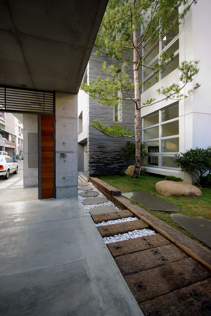 台南12號住宅, 築青室內裝修有限公司 築青室內裝修有限公司 Rumah Modern