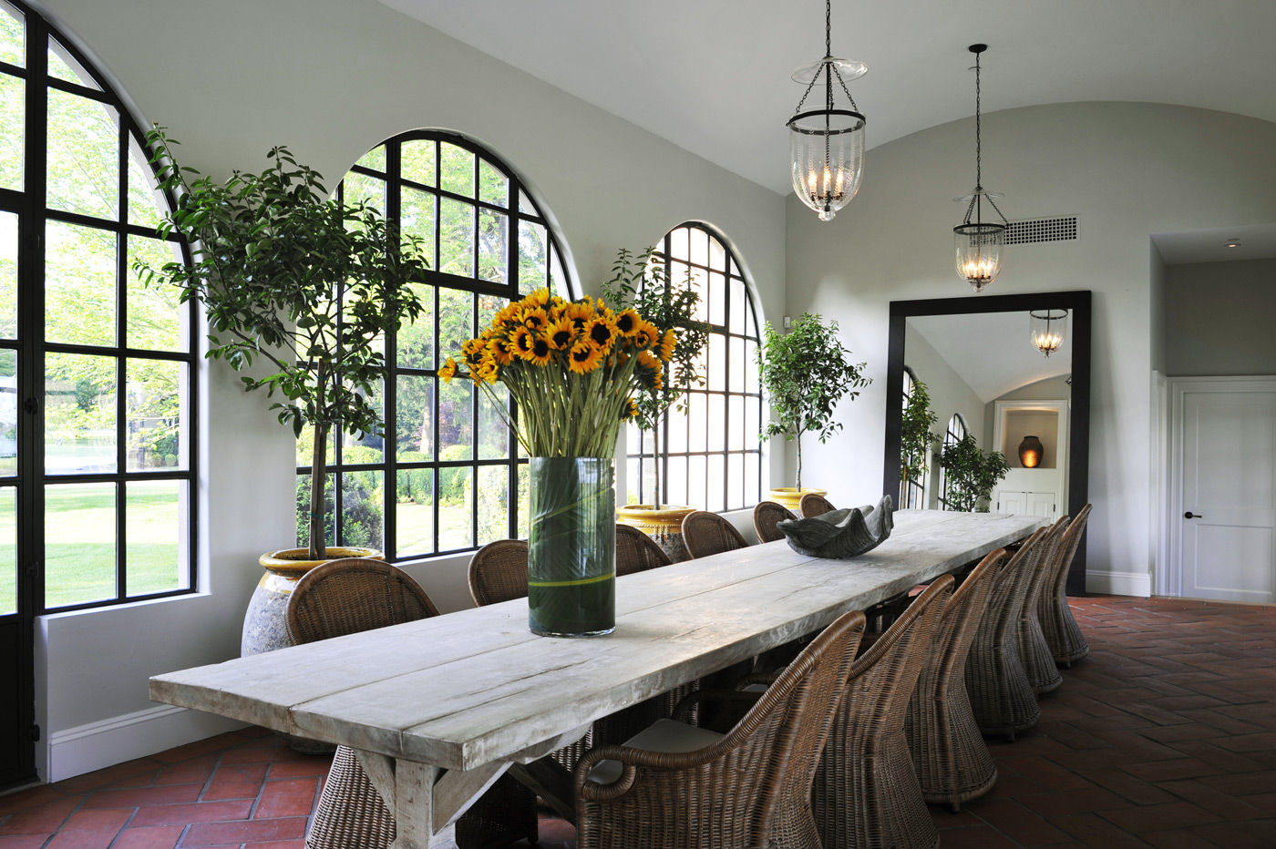 Villa Maria andretchelistcheffarchitects Country style dining room