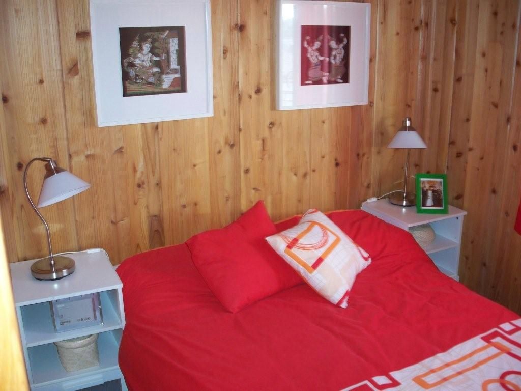 RUSTICASA | Casa Eco | Vila Nova de Cerveira, RUSTICASA RUSTICASA Dormitorios rústicos Madera Acabado en madera