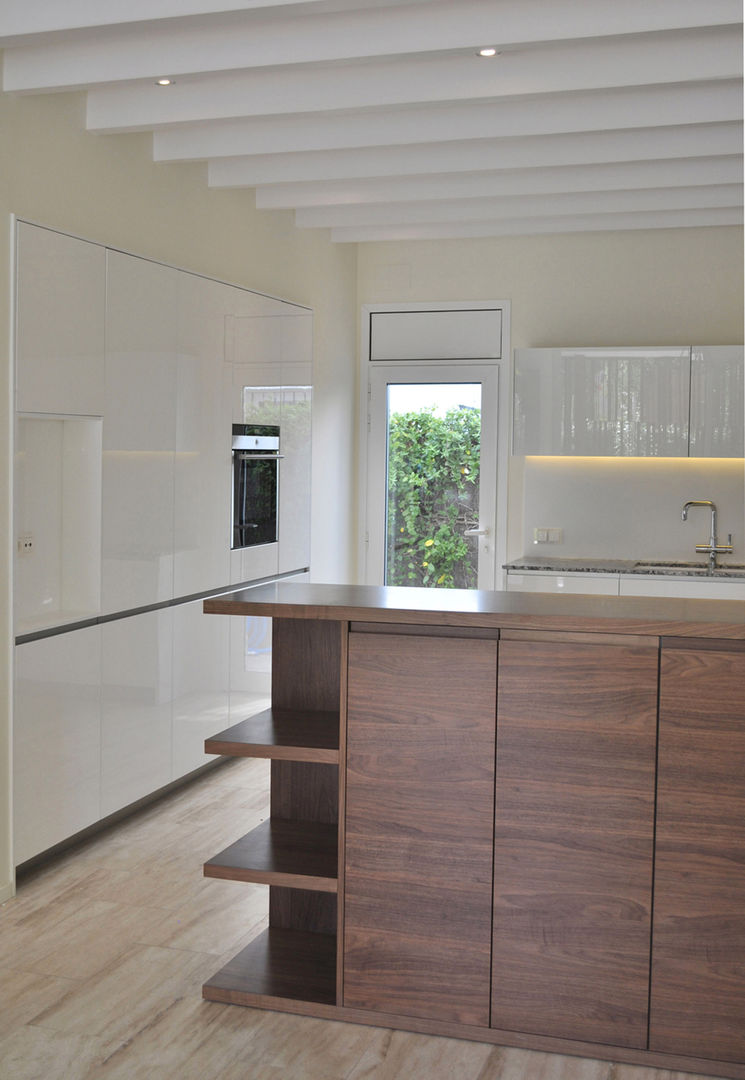 La cocina Rardo - Architects Cocinas modernas architects in sitges,arquitectos,sitges,kitchen,cooking island