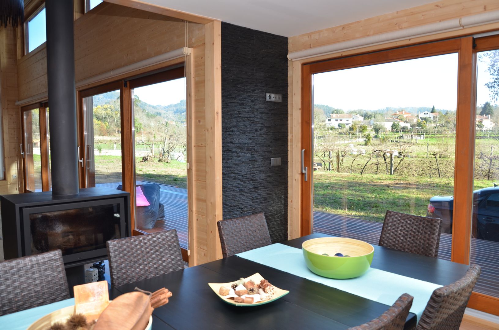 RUSTICASA | Casa unifamiliar | Arcos de Valdevez, RUSTICASA RUSTICASA Modern dining room Wood Wood effect