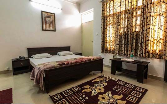 Residential Interior , Manoj Interior Decorator Manoj Interior Decorator Asian style bedroom
