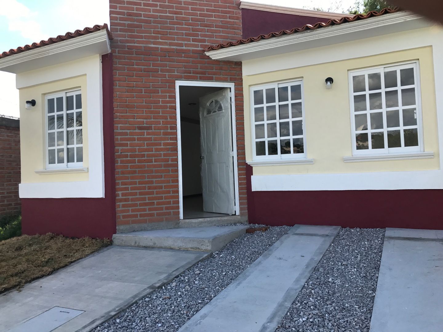 casa-terracota , LUBAAL construcción y arquitectura LUBAAL construcción y arquitectura Casas de estilo colonial Concreto