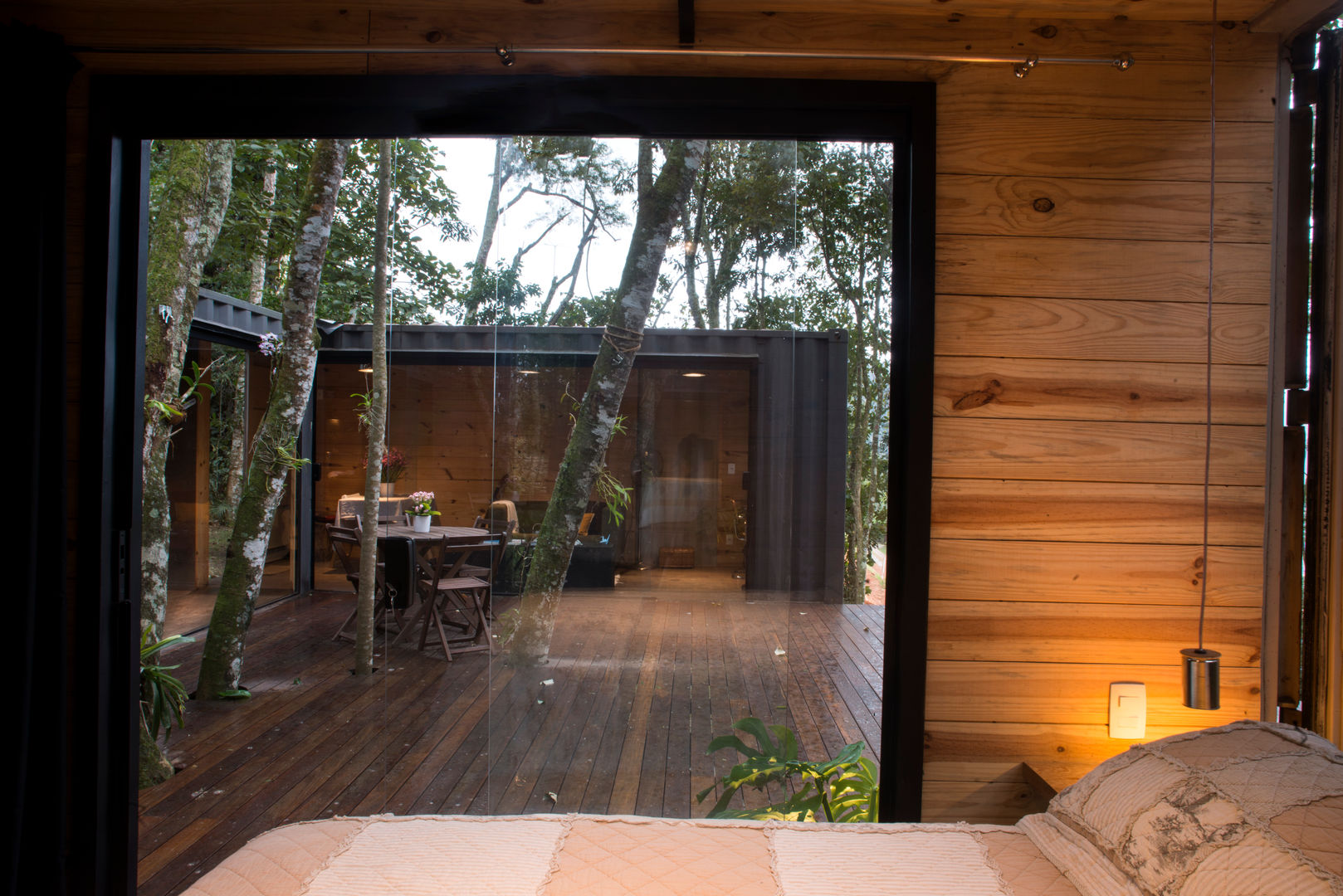 Casa Container, Giselle Wanderley arquitetura Giselle Wanderley arquitetura ห้องนอน