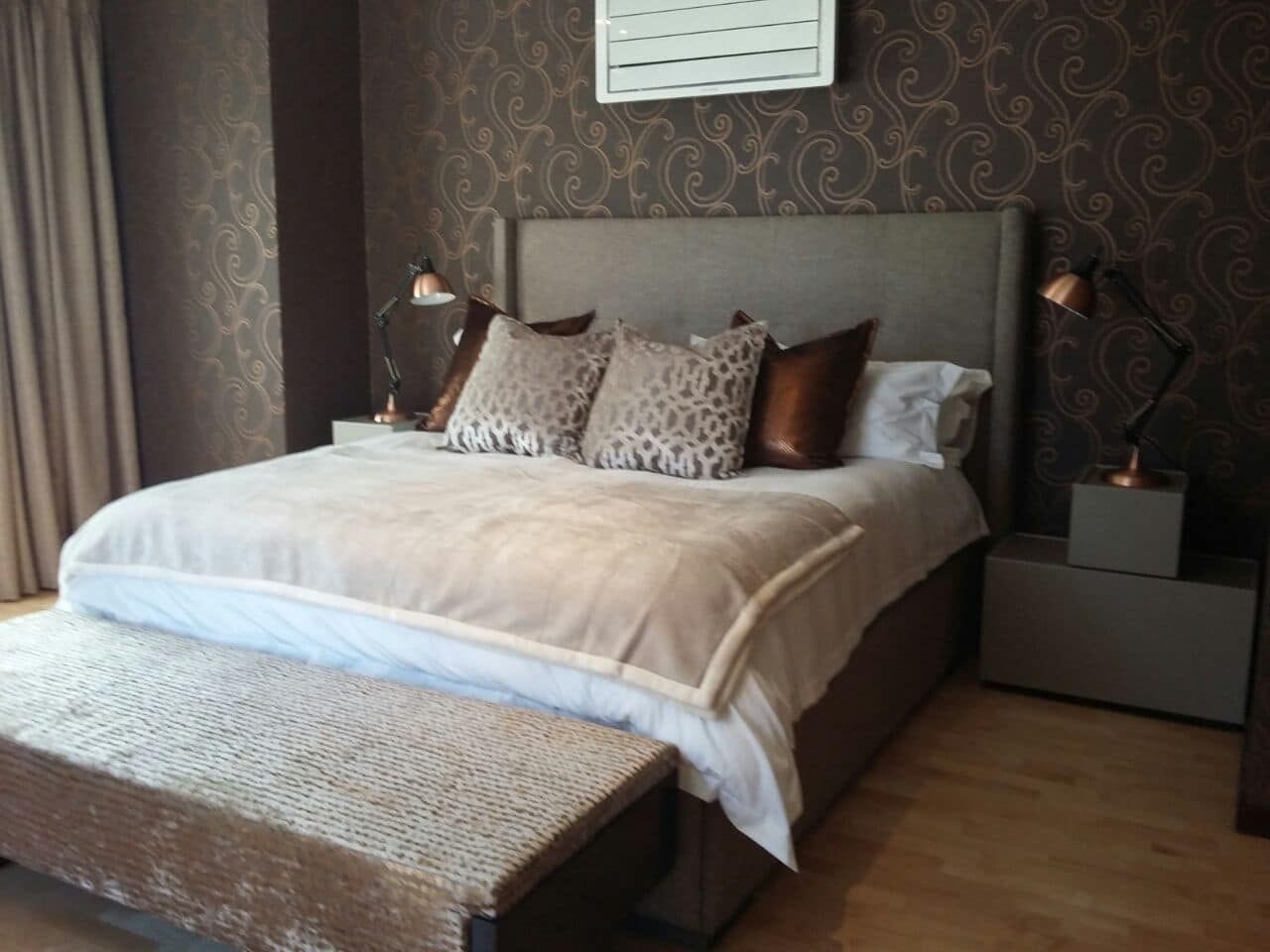 Morningside Residence, CKW Lifestyle Associates PTY Ltd CKW Lifestyle Associates PTY Ltd Eclectic style bedroom