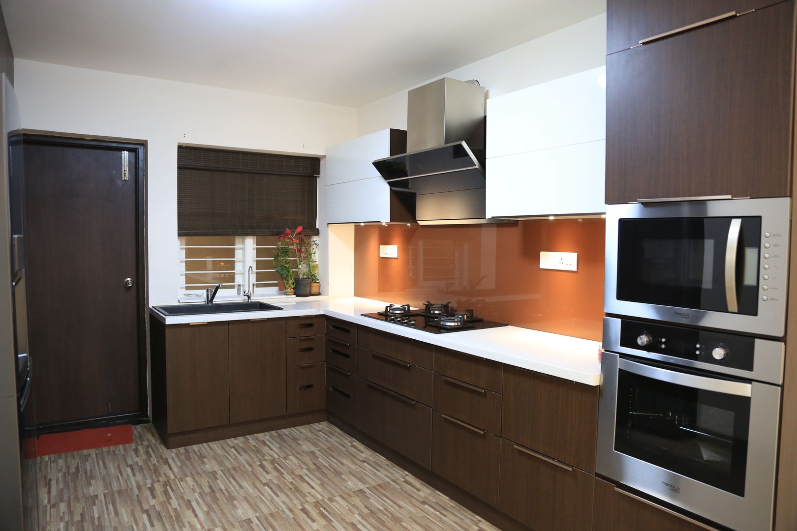 Modular Kitchen homify Kitchen units Plywood