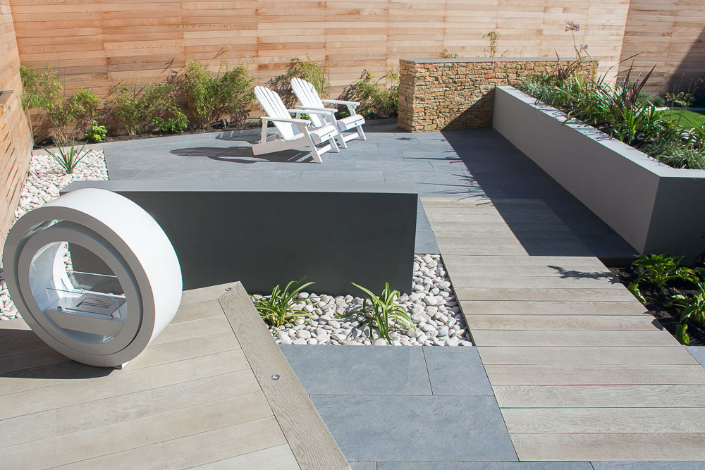 A Contemporary garden in Wales homify Jardines modernos