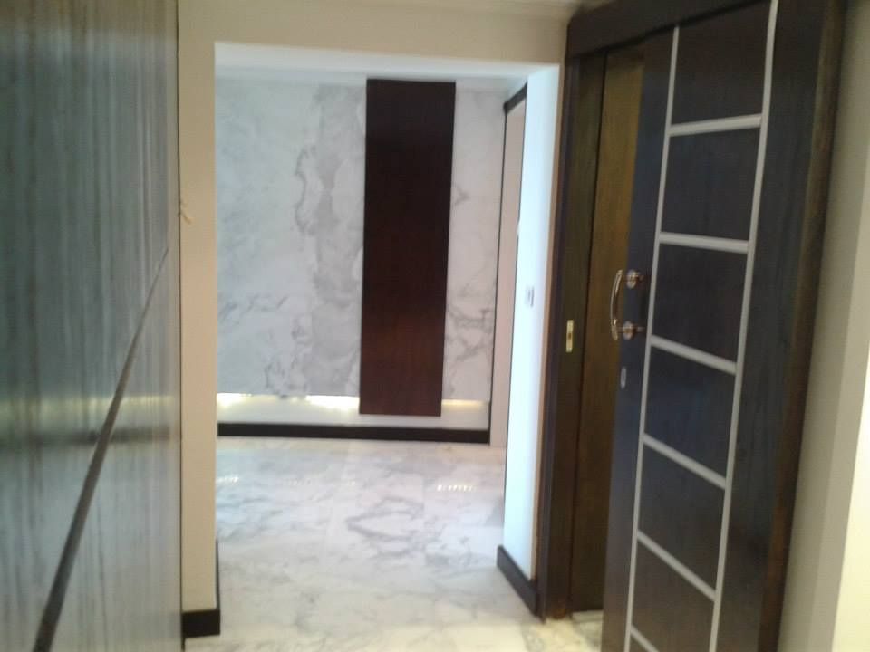 شقة في سان ستيفانو جراند بلازا , Quattro designs Quattro designs Modern style doors