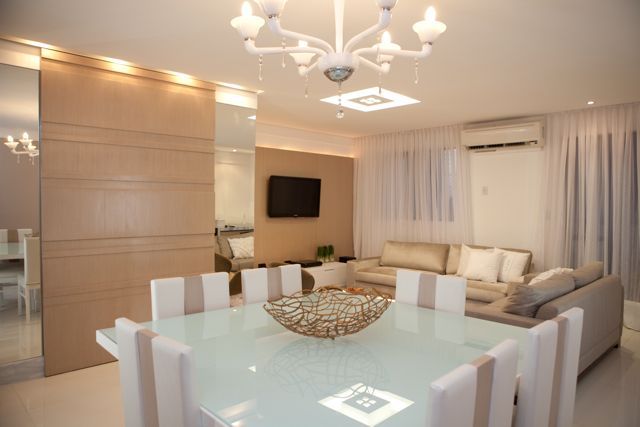 homify Dining room انجینئر لکڑی Transparent