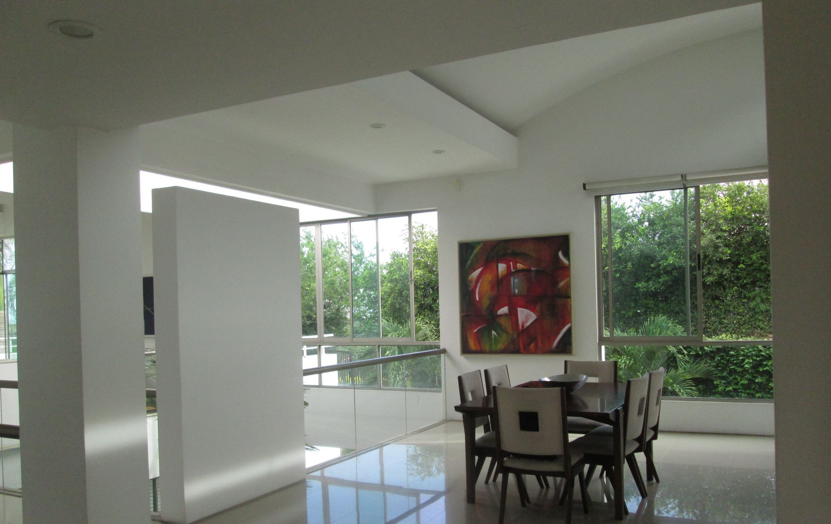 homify Modern dining room