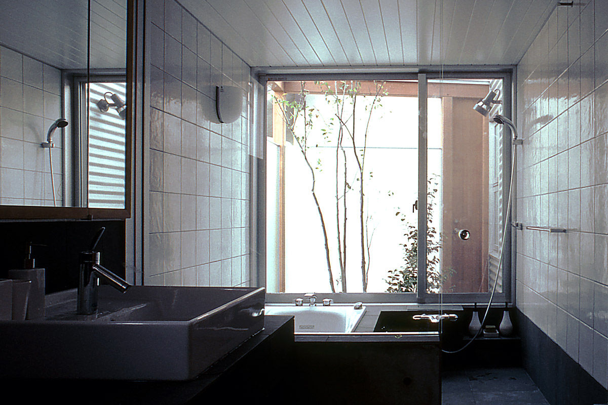 浴室 竹内建築設計事務所 モダンスタイルの お風呂