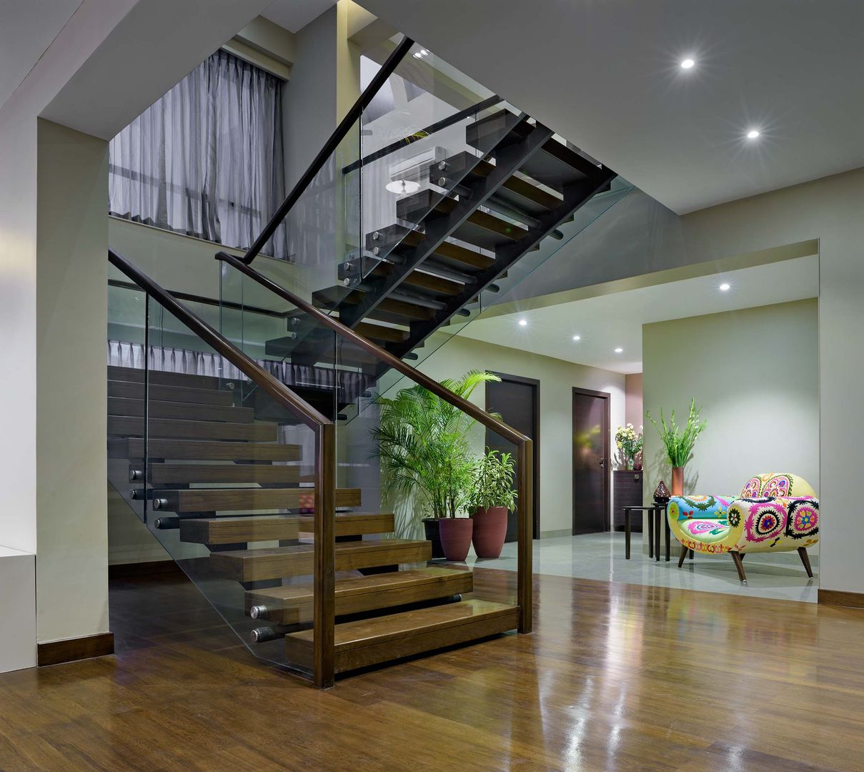 Penthouse Artistic Design Works Modern Corridor, Hallway and Staircase