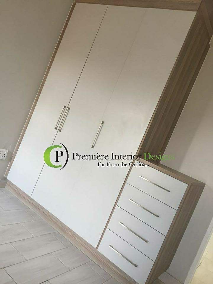 HOUSE MANKGANE, Première Interior Designs Première Interior Designs Modern style bedroom Wardrobes & closets