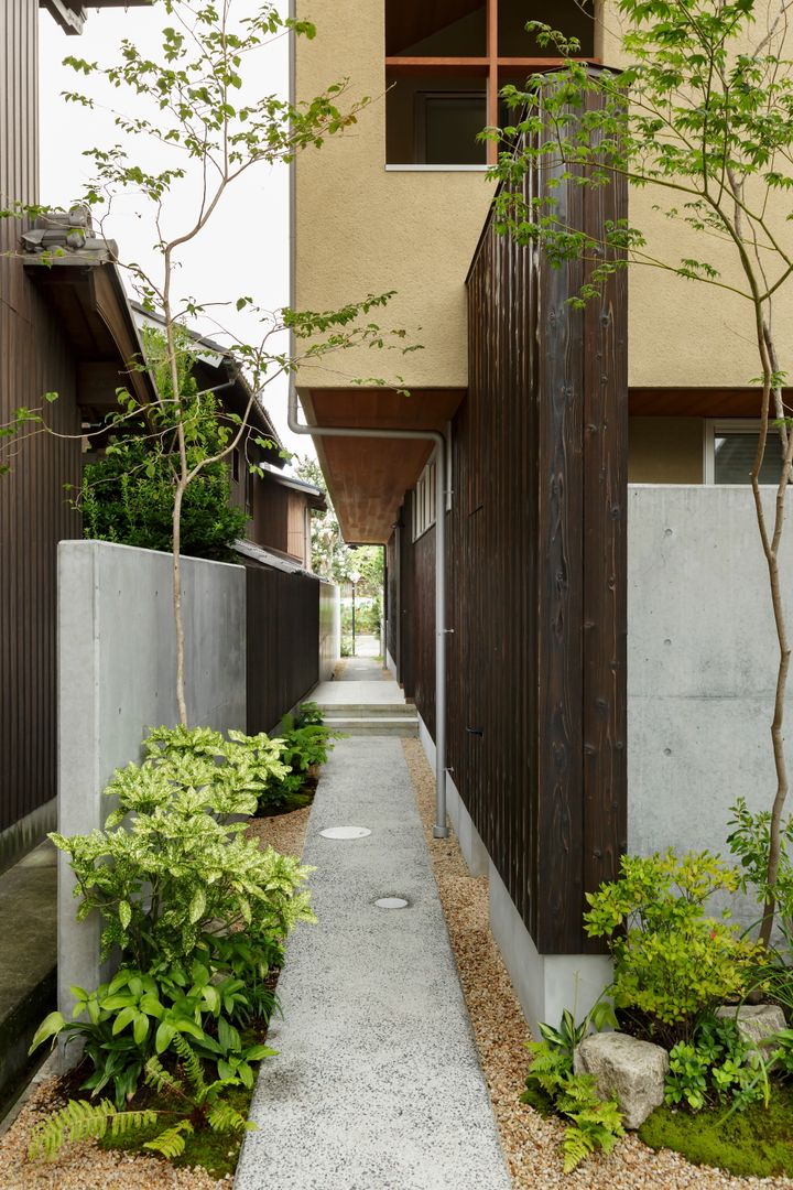 松栄の家, HEARTH ARCHITECTS/ハース建築設計事務所 HEARTH ARCHITECTS/ハース建築設計事務所 Modern home