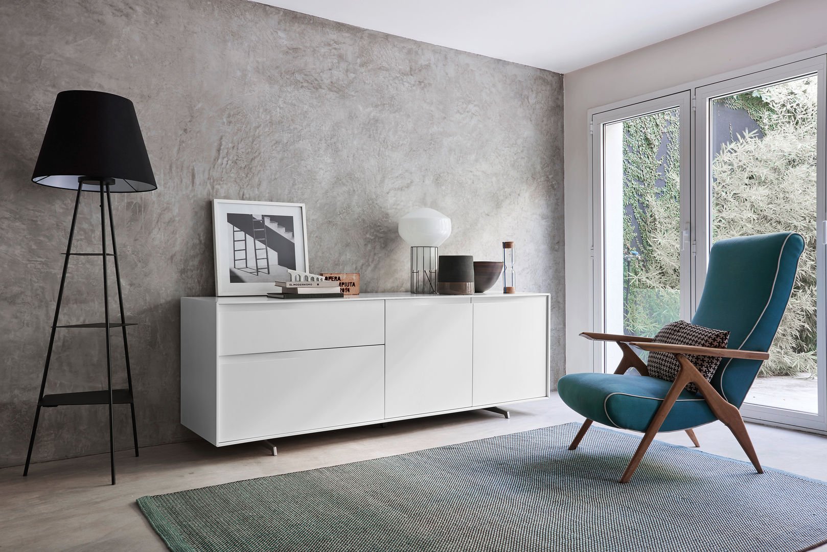 Sideboards auf Füßen