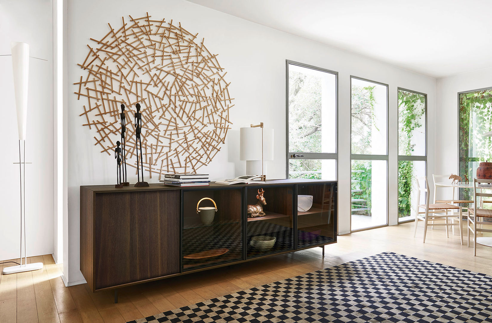 Sideboards auf Füßen