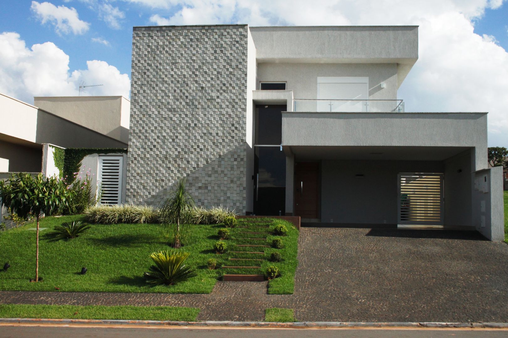 CASA LL, ARQUIMAX ARQUITETURA ARQUIMAX ARQUITETURA บ้านและที่อยู่อาศัย