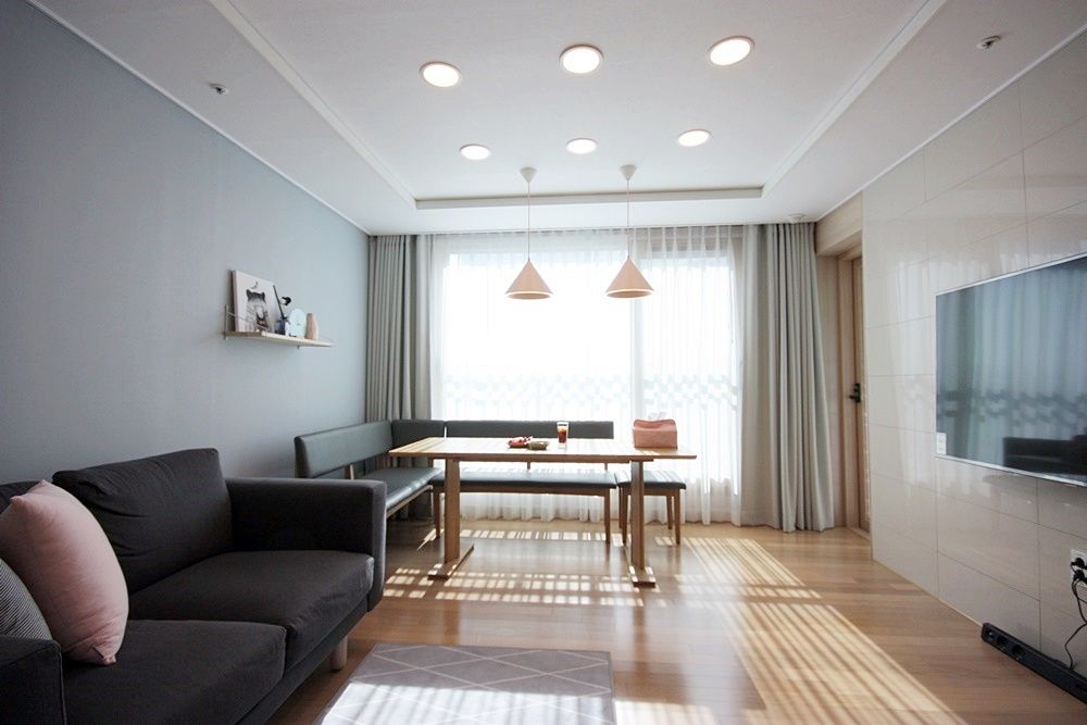 핑크 포인트 새아파트 신혼집 홈스타일링, homelatte homelatte Scandinavian style living room