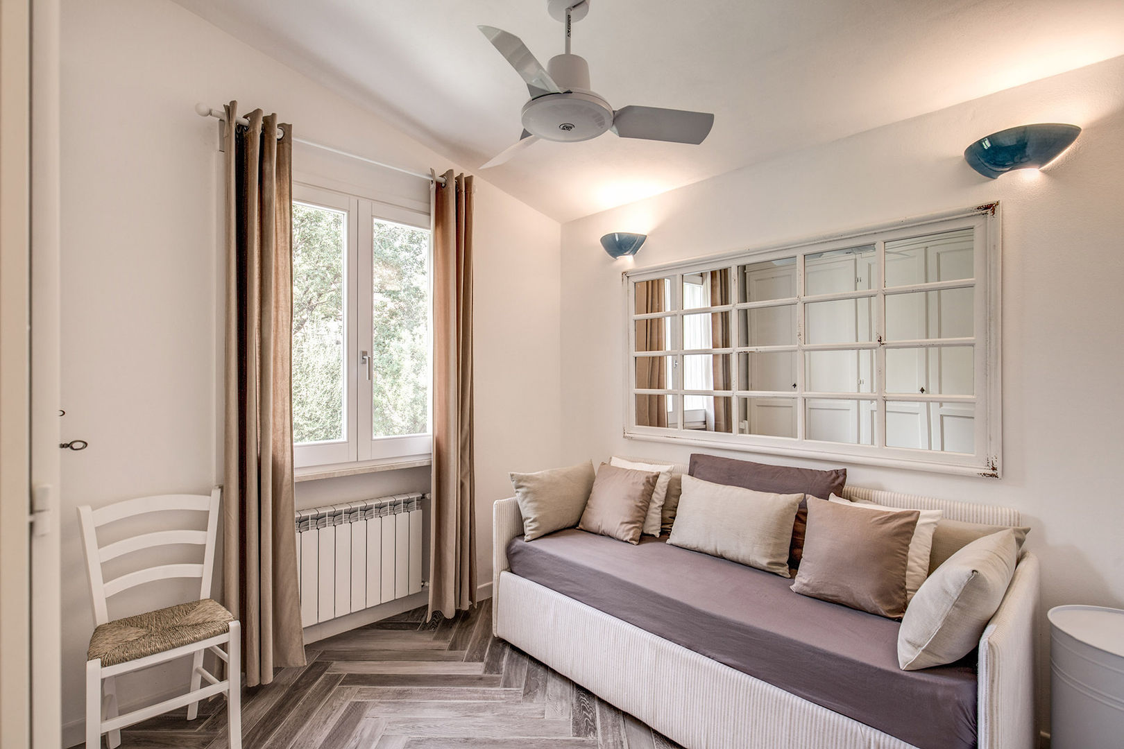 VILLINO (PORTO ERCOLE - GR), Gian Paolo Guerra Design Gian Paolo Guerra Design Classic style bedroom