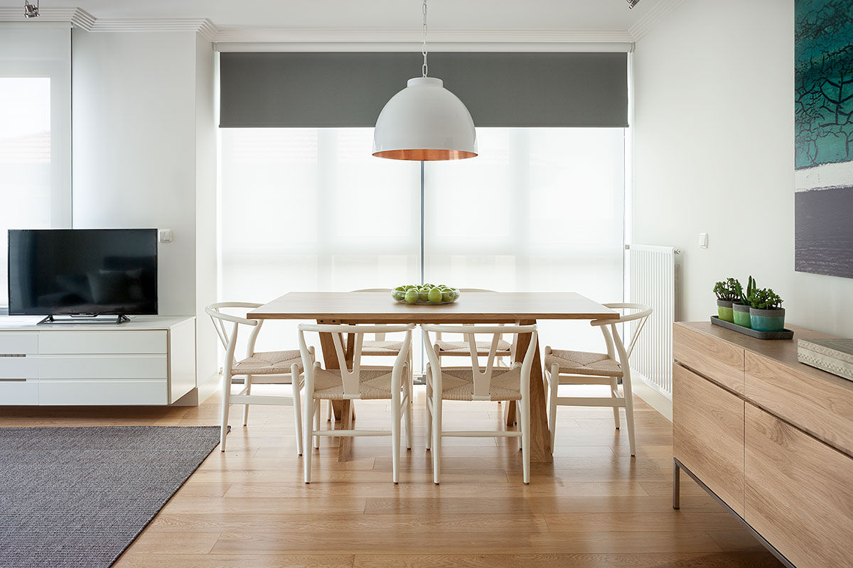 Moderno comedor en madera de Roble natural Estibaliz Martín Interiorismo Comedores de estilo moderno Madera Acabado en madera