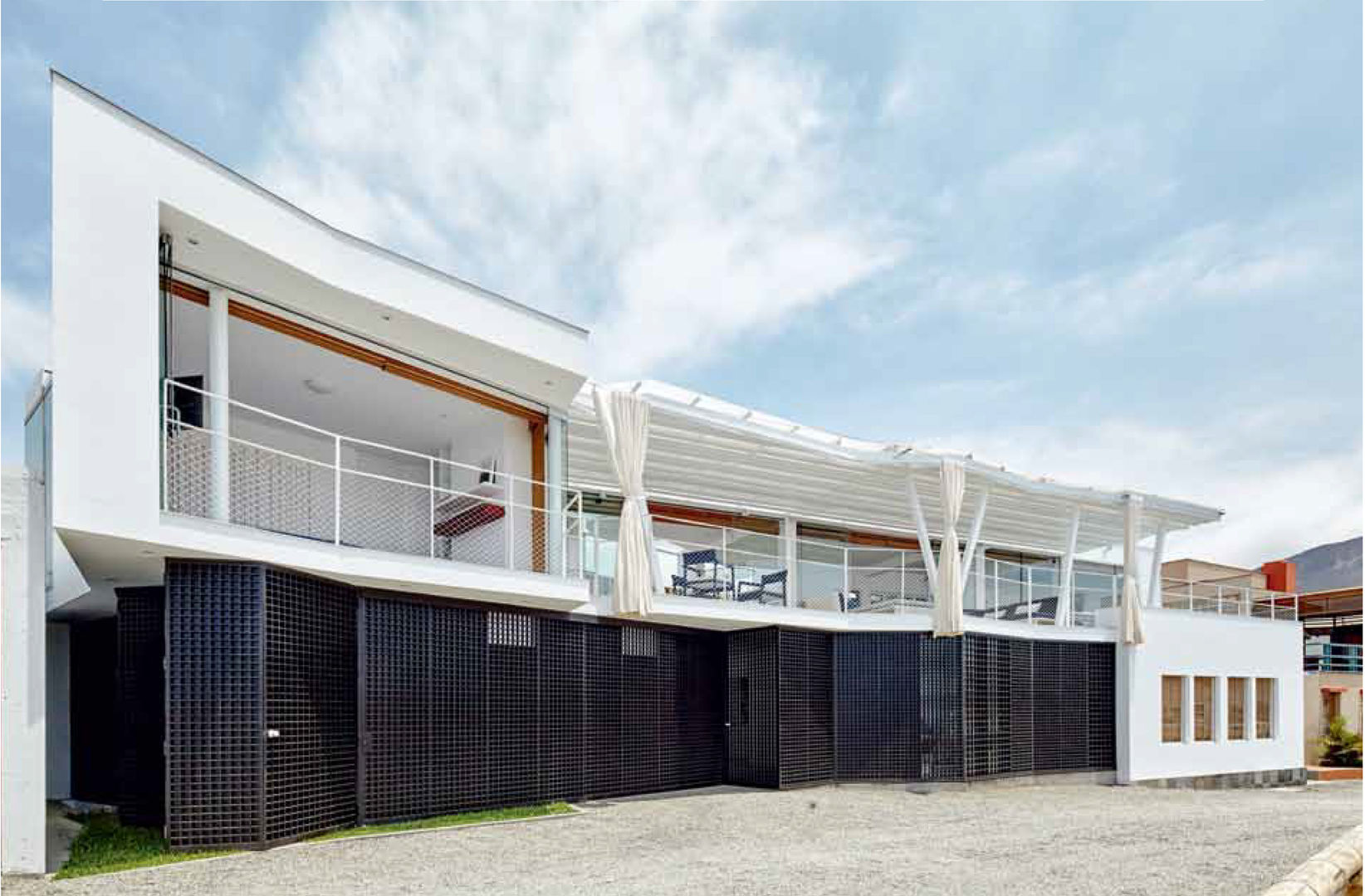 Casa de playaZZ / ZZ Beach House (2013 - 14), Lores STUDIO. arquitectos Lores STUDIO. arquitectos Single family home Concrete