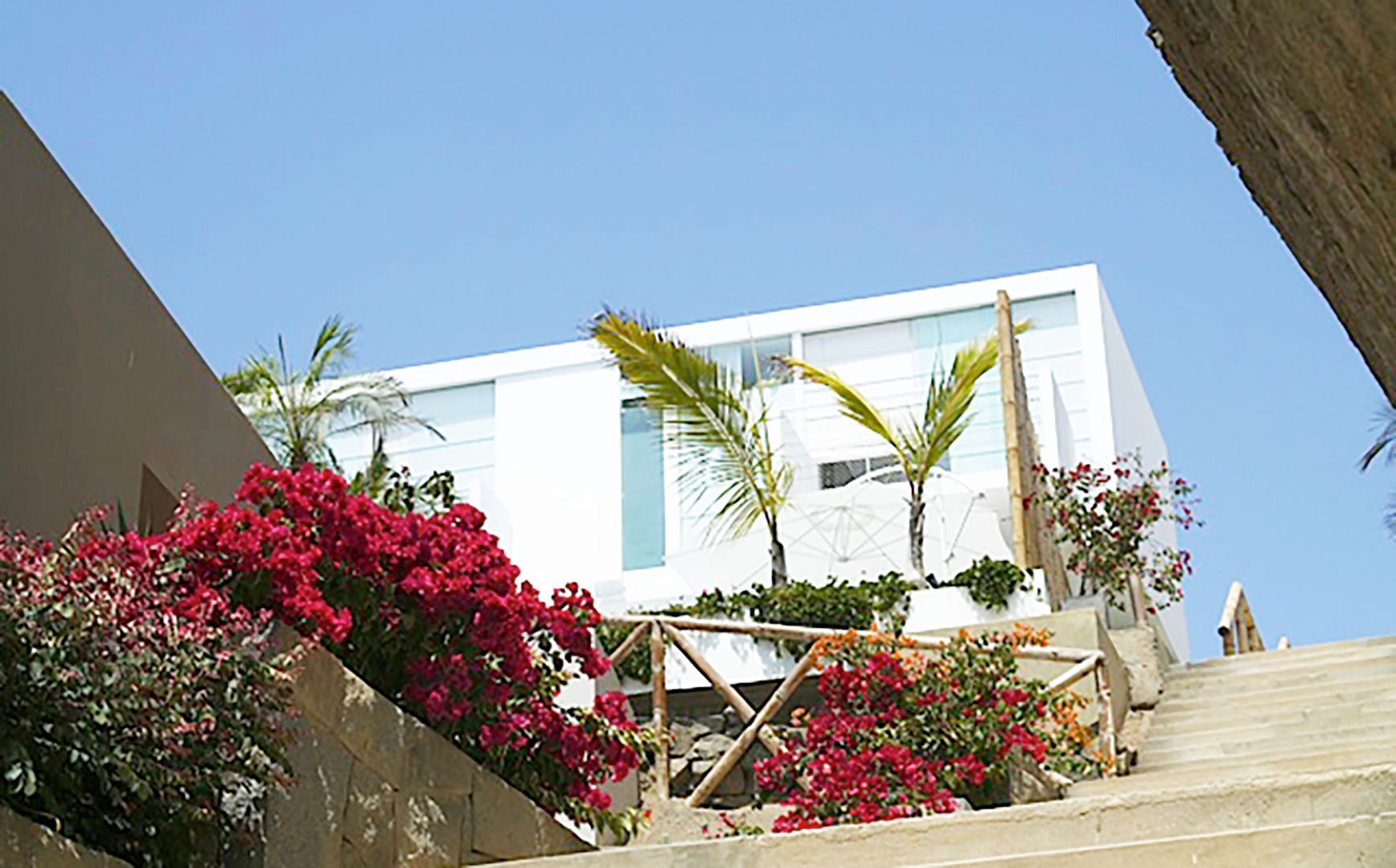 Casa de Playa PL / The PL Beach House (2010), Lores STUDIO. arquitectos Lores STUDIO. arquitectos Müstakil ev Beton