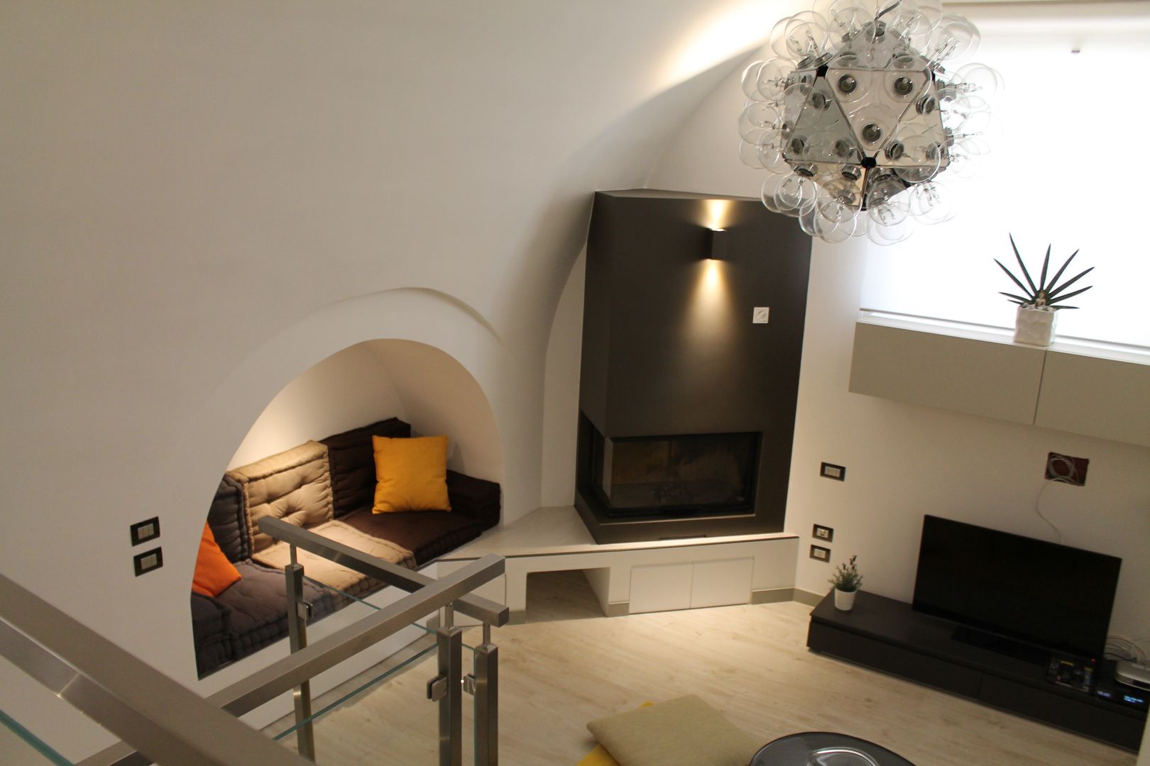 Appartamento in Turi (Bari) - Moderno su due livelli, SILVIA ZACCARO ARCHITETTO SILVIA ZACCARO ARCHITETTO غرفة المعيشة