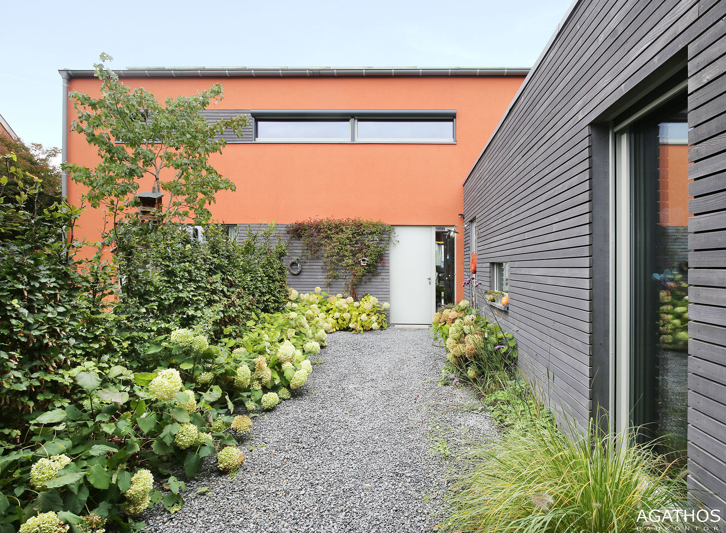 Neubau eines Einfamilienhauses mit Einliegerwohnung, Architekturbüro Sutmann Architekturbüro Sutmann Modern home