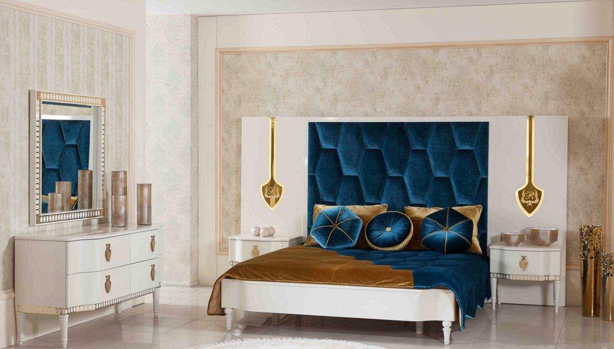 homify غرفة نوم خشب Wood effect Beds & headboards