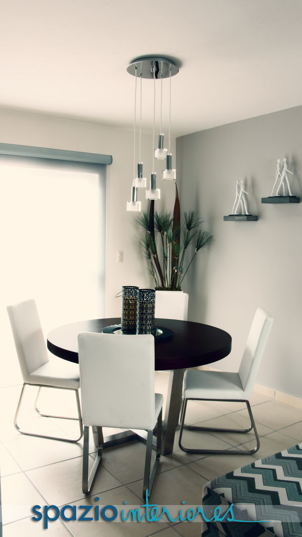 Diseño de interiores, casa muestra MANTER, spazio interiores spazio interiores Modern Dining Room