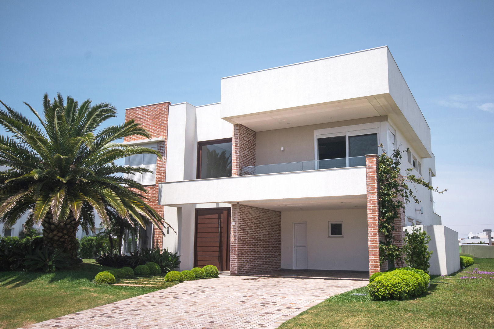 Residencia C135, Arquiteto Vinicius Vargas Arquiteto Vinicius Vargas 모던스타일 주택