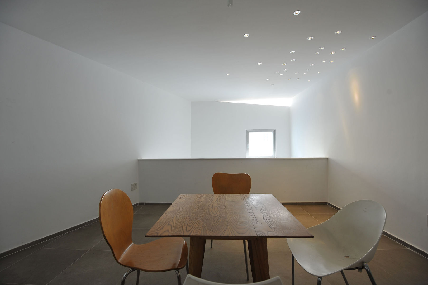 DUY HOUSE, NBD ARCHITECTS NBD ARCHITECTS Modern dining room