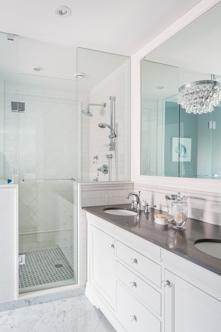 Tranquil Master Bedroom and Ensuite, Frahm Interiors Frahm Interiors Bagno in stile classico