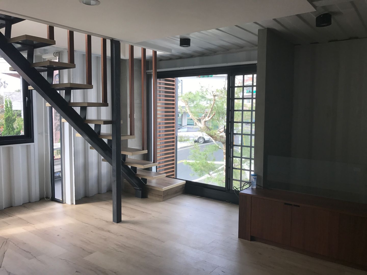 鹿谷貨櫃住宅, 石方室內裝修有限公司 石方室內裝修有限公司 Living room