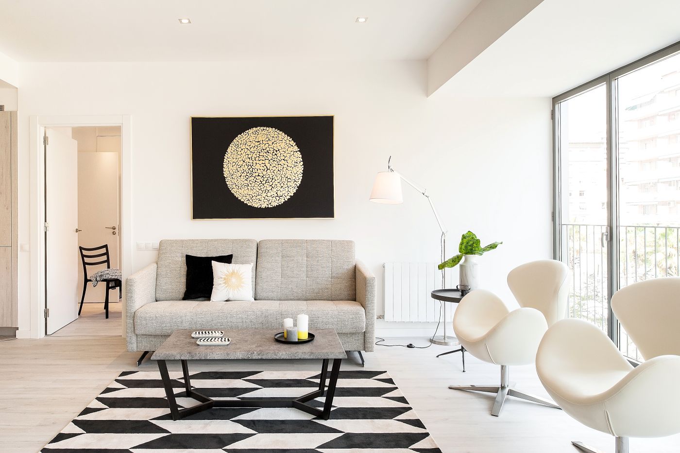 Home Staging Amueblar un Piso Express en Poblenou, Markham Stagers Markham Stagers 모던스타일 거실