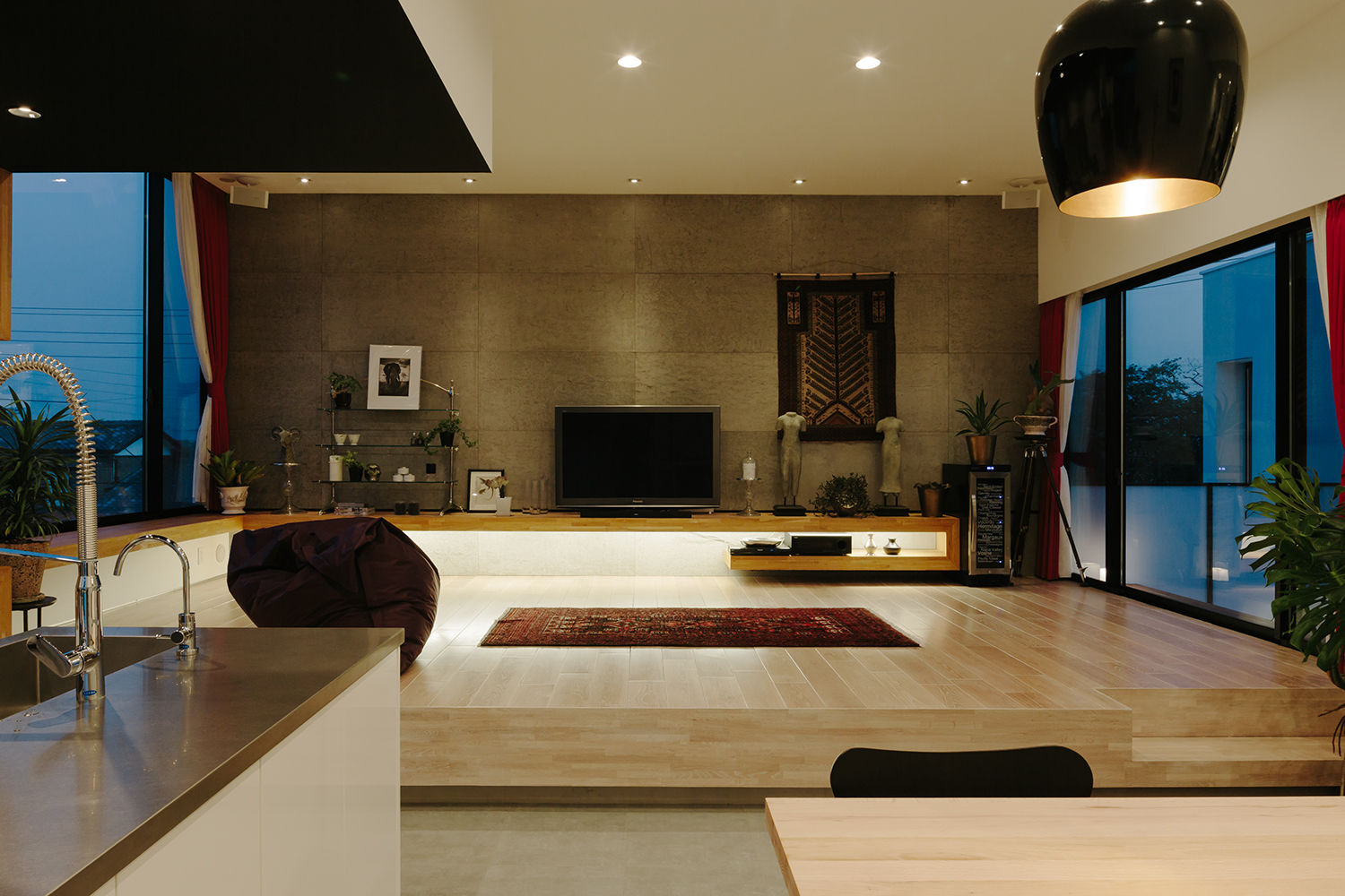 doux-te, *studio LOOP 建築設計事務所 *studio LOOP 建築設計事務所 Modern living room