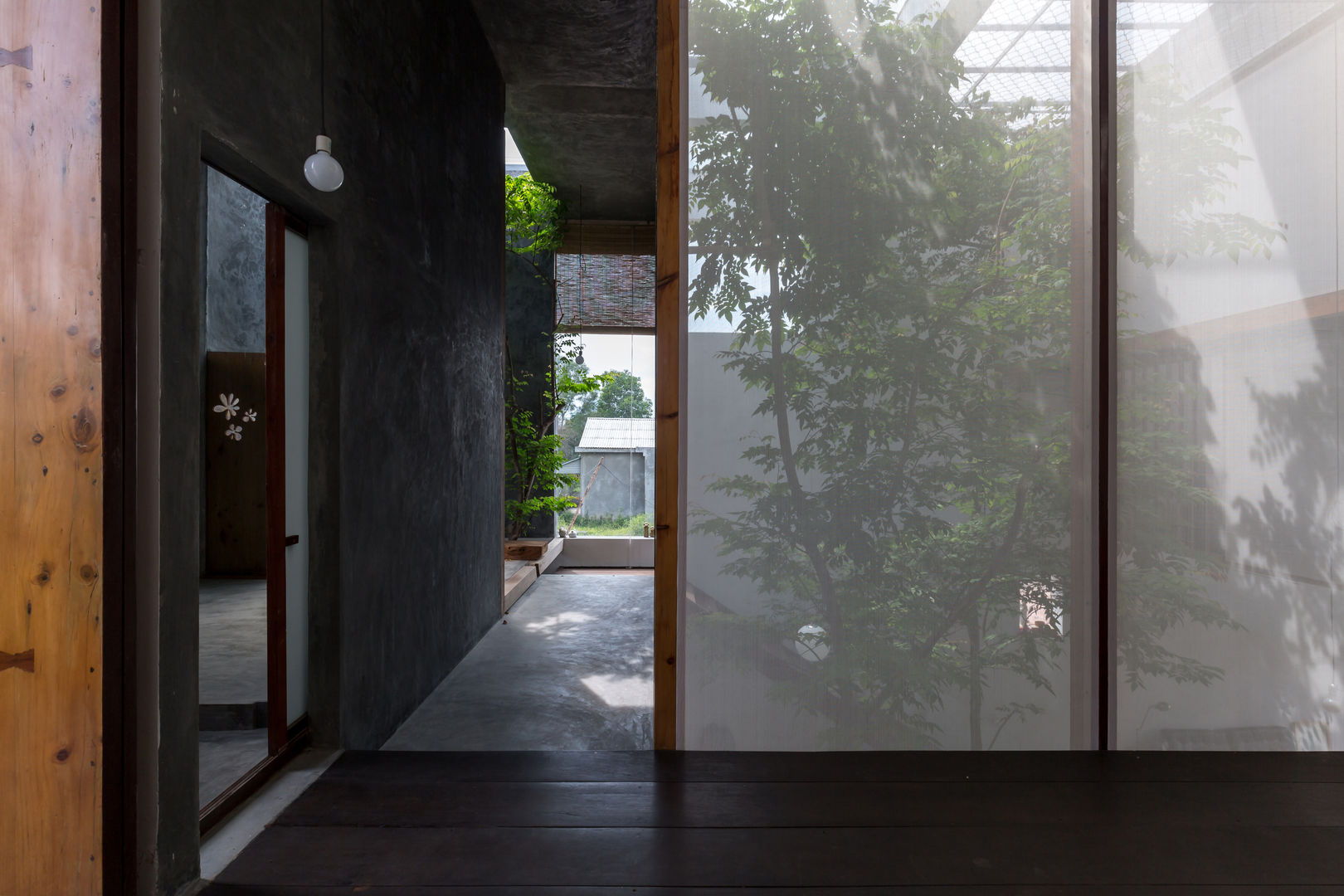 MA HOUSE, GERIRA ARCHITECTS GERIRA ARCHITECTS Pasillos, vestíbulos y escaleras de estilo minimalista