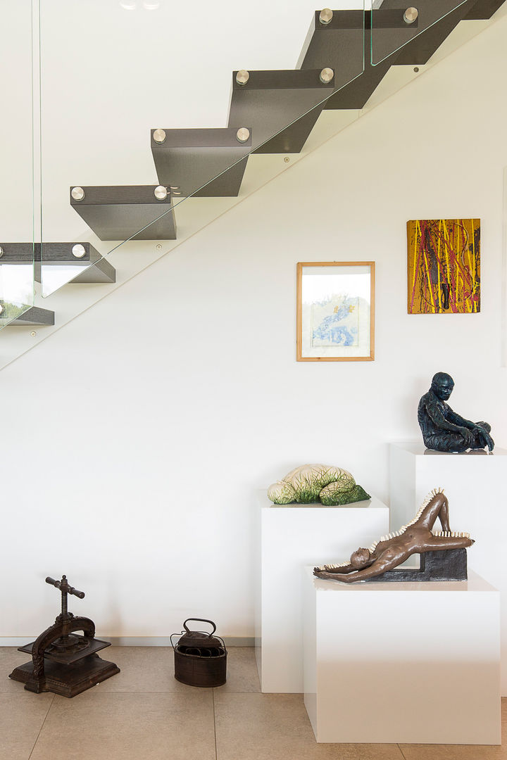 Villa Moderna in Bioedilizia di BIOHAUS: Bello , Stefano Pedroni Stefano Pedroni Modern Corridor, Hallway and Staircase