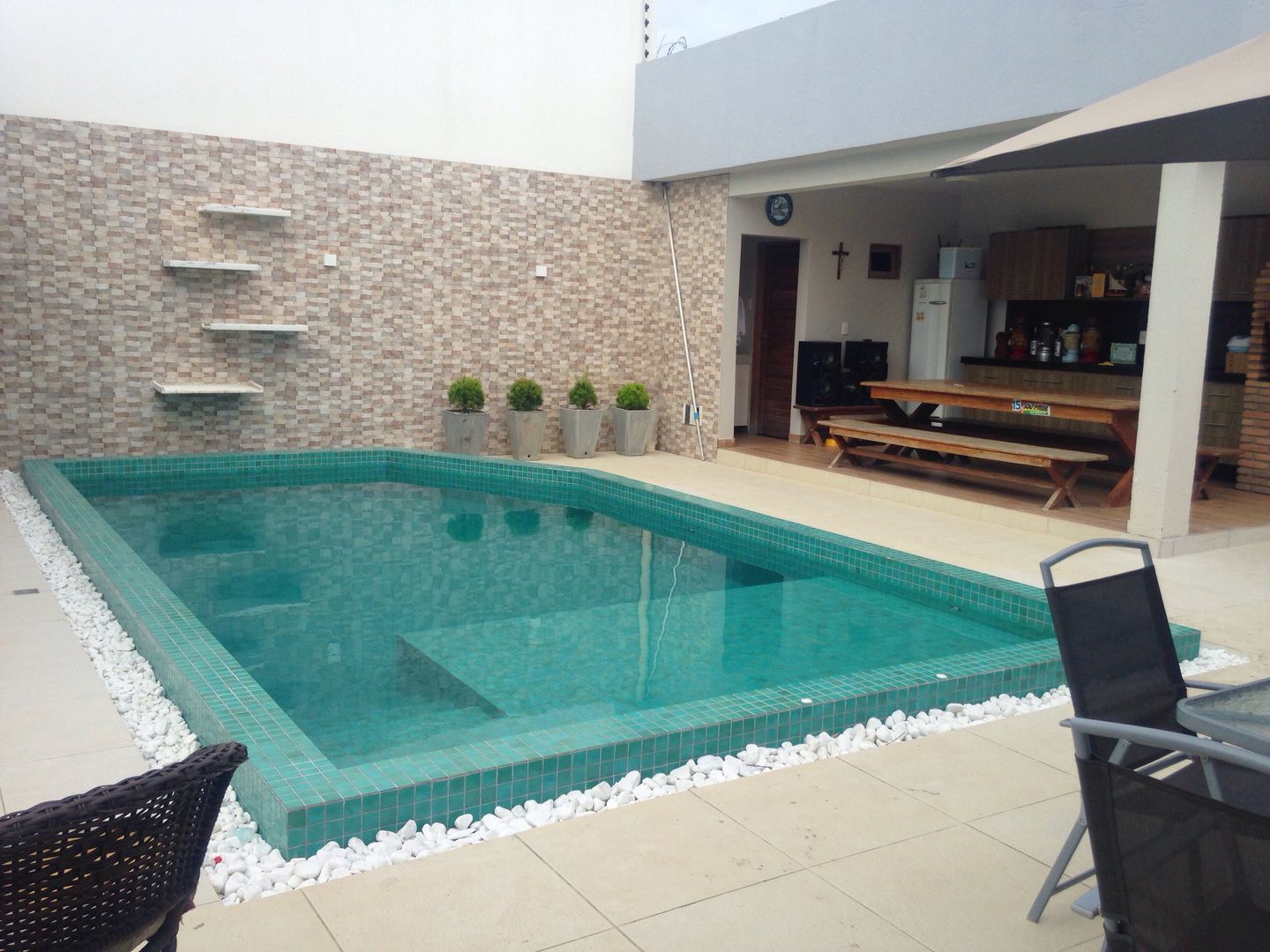 Piscina P|C, Jorge Júnior Arquitetura Jorge Júnior Arquitetura 庭院泳池 陶器