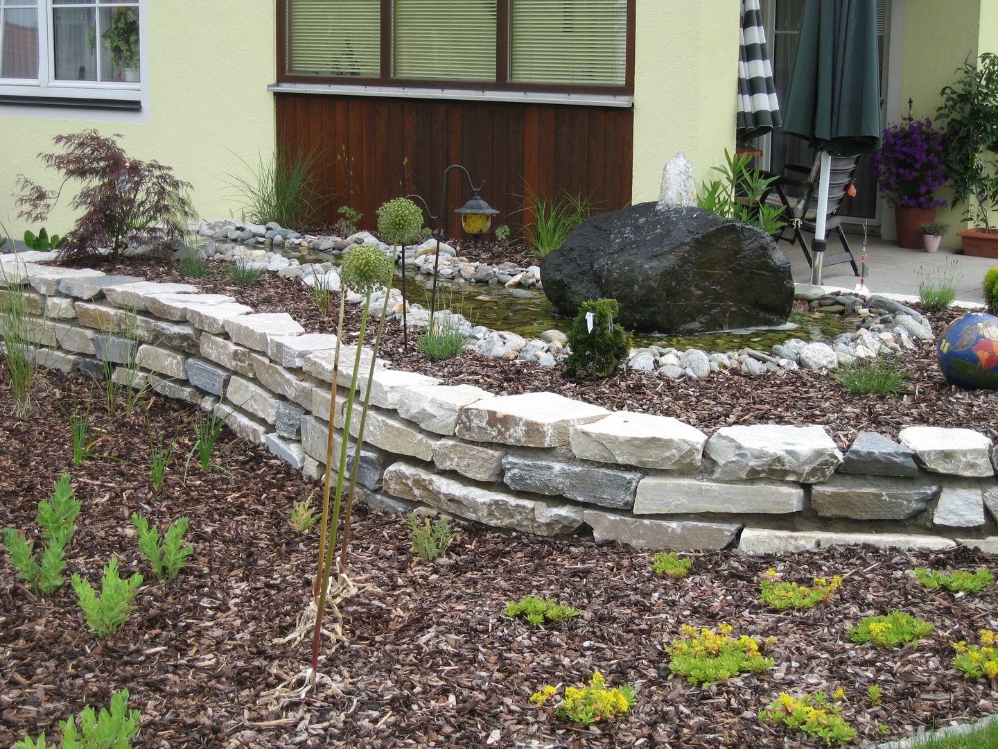 Abstützungen, Gabionen, Natursteinmauer, Garten-Landschaftsbau Hierreth-Felser GmbH Garten-Landschaftsbau Hierreth-Felser GmbH Rustykalny ogród