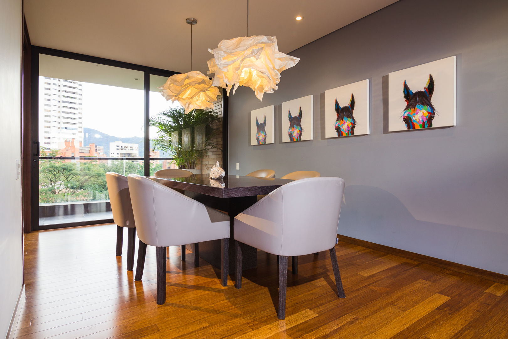 MONDRIAN, Munera y Molina Munera y Molina Modern dining room